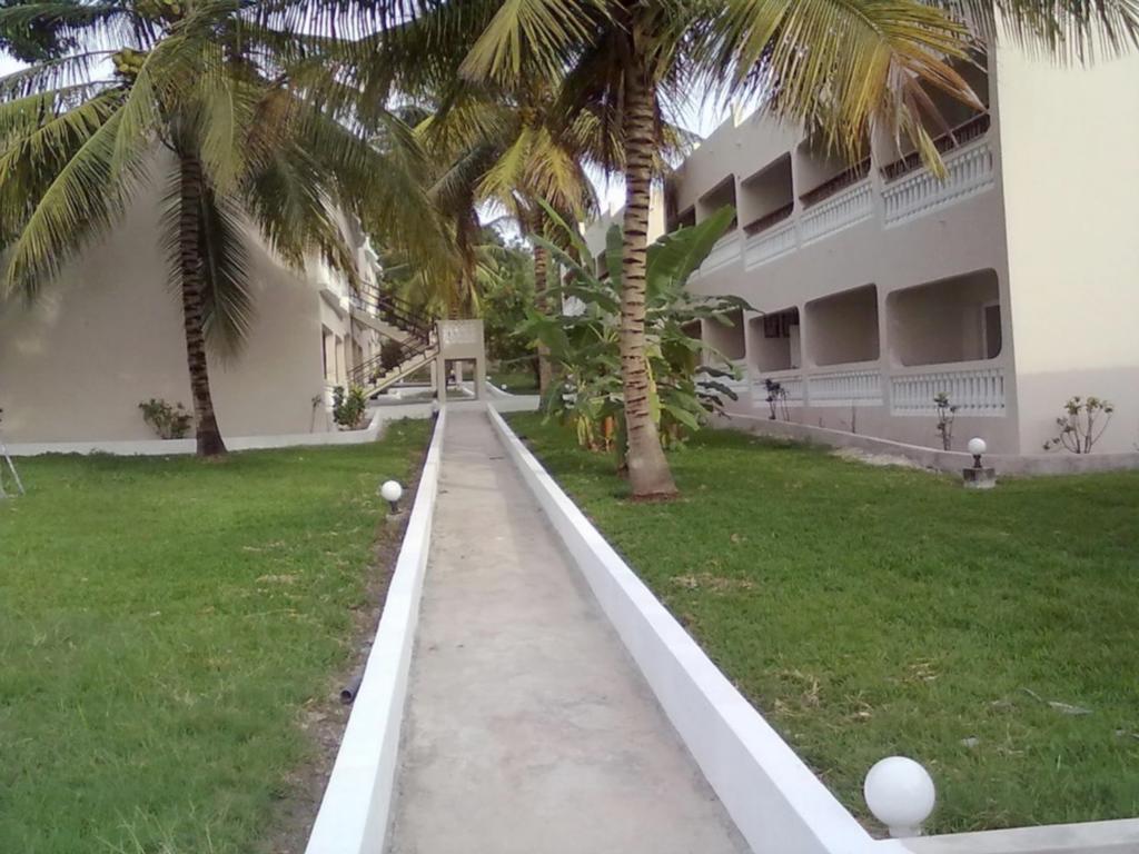 Mansea Beach Hotel Kololi Extérieur photo