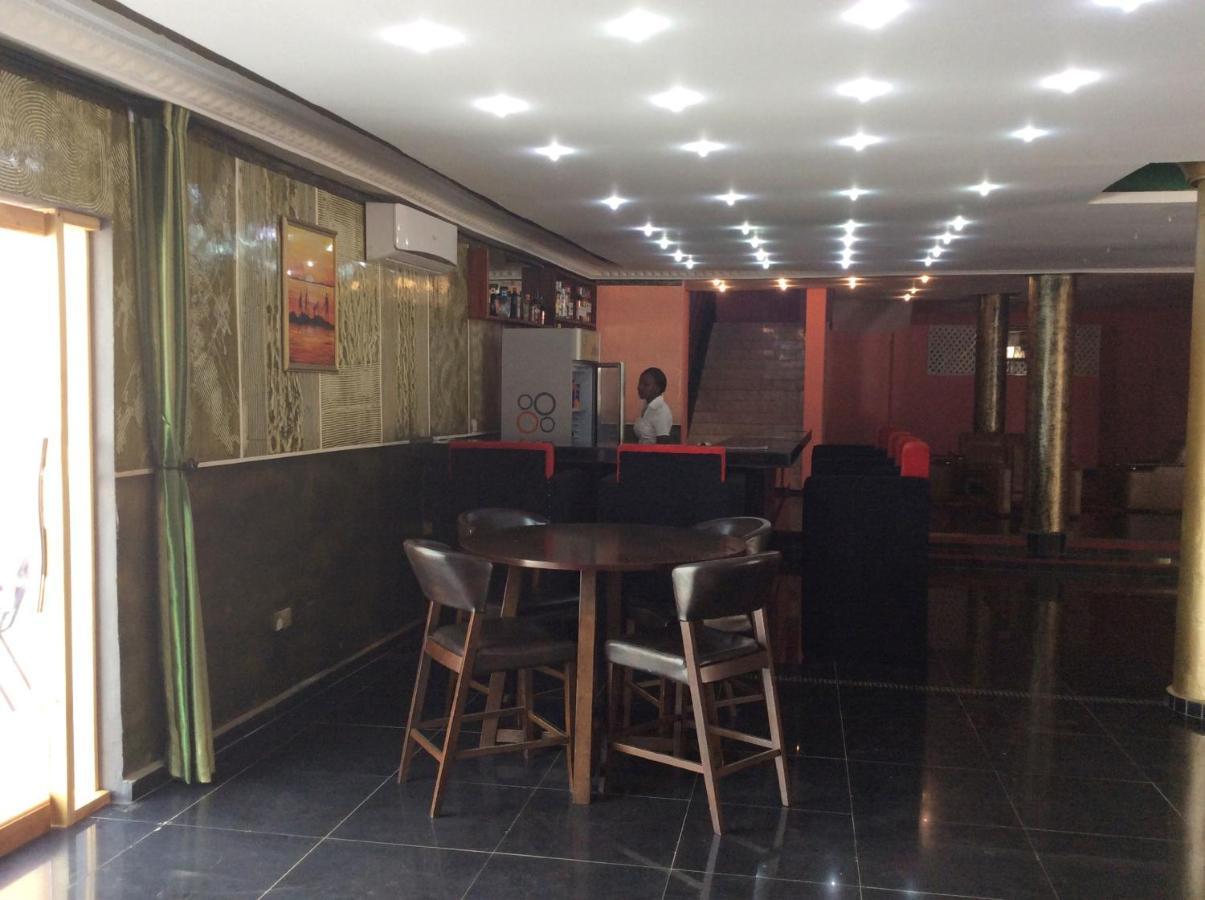 Mansea Beach Hotel Kololi Extérieur photo