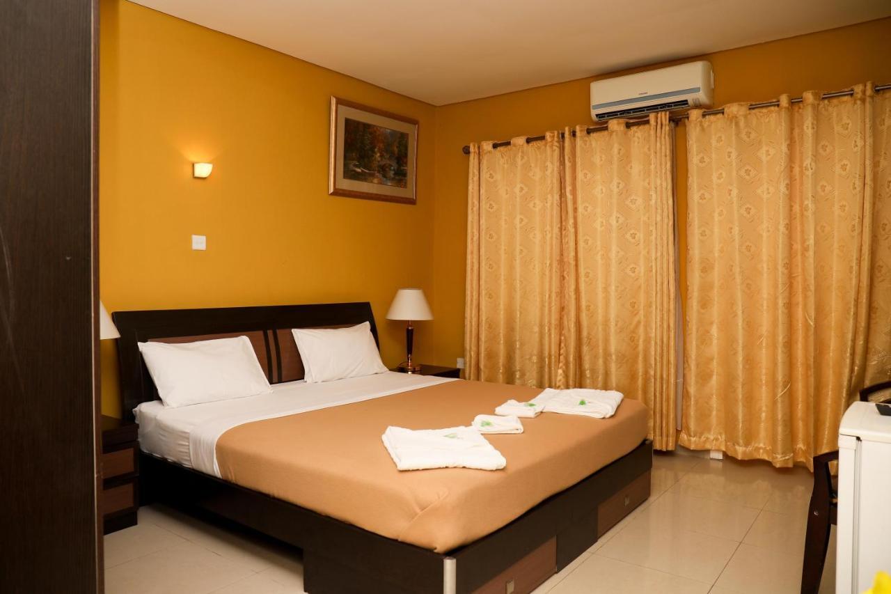 Mansea Beach Hotel Kololi Extérieur photo