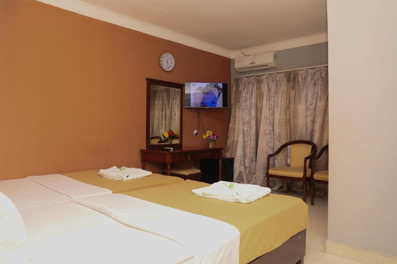 Mansea Beach Hotel Kololi Extérieur photo