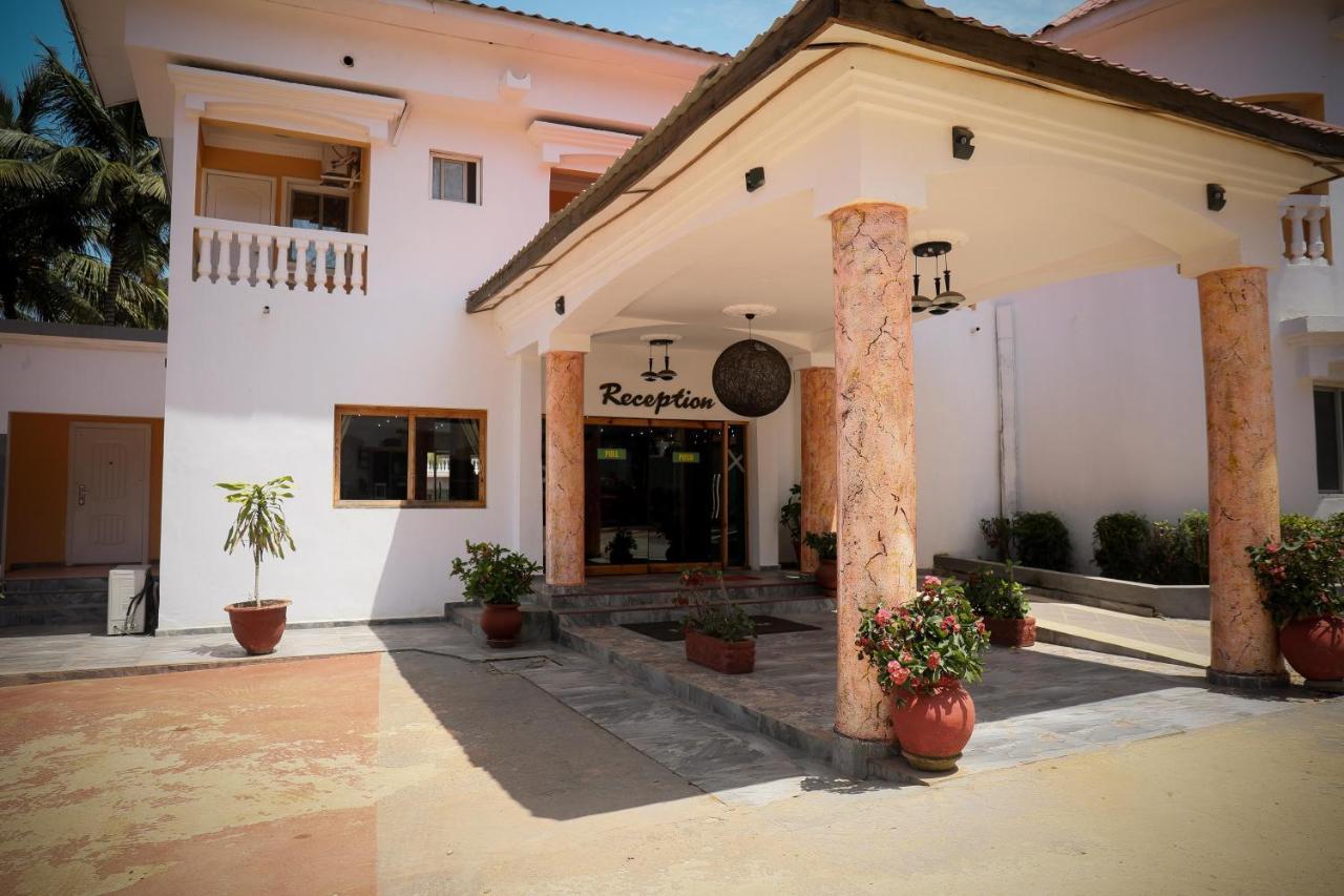 Mansea Beach Hotel Kololi Extérieur photo