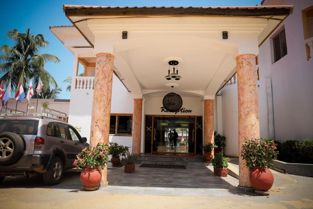 Mansea Beach Hotel Kololi Extérieur photo